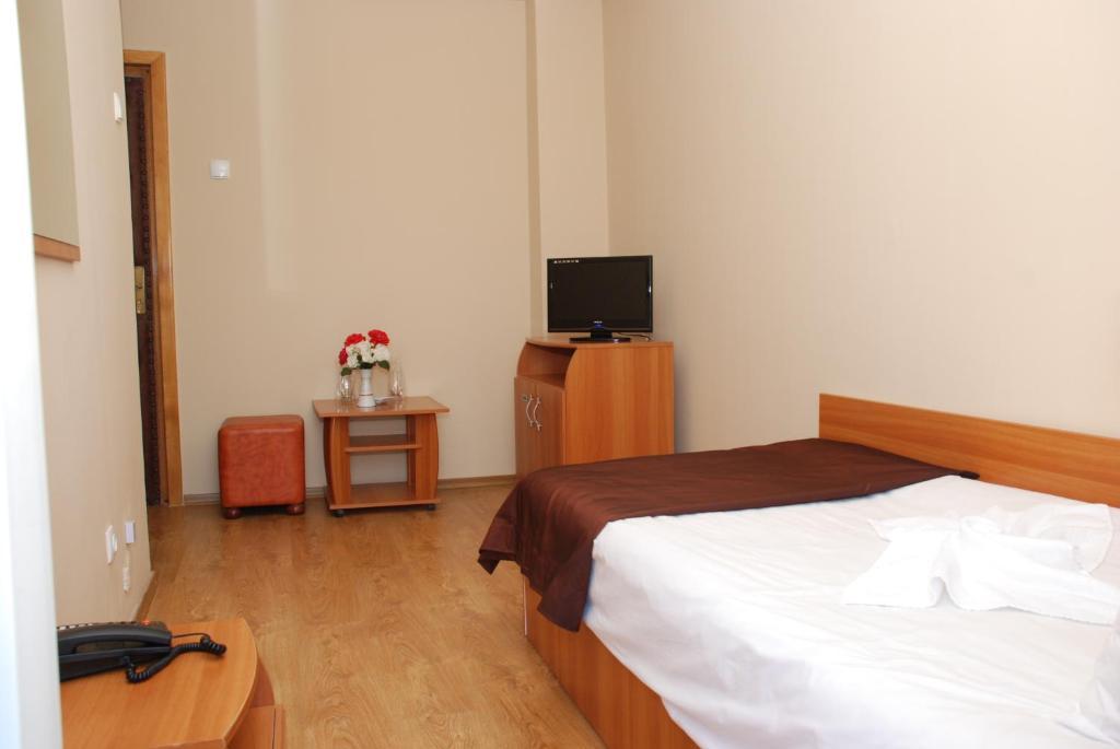 Hotel Liliacul Cluj-Napoca Zimmer foto